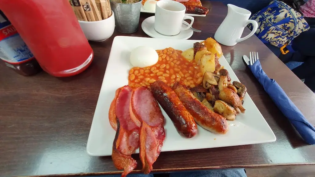 G Hartland_Zest_South Molton_review