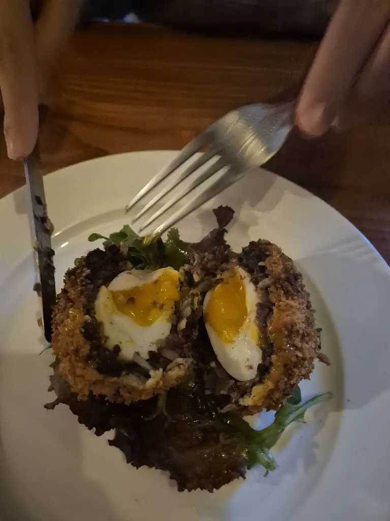 Anna Burrows_The Grove Inn_South Molton_review