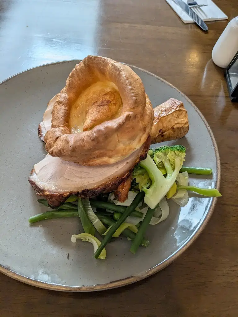 Danielle Rounds_The Royal Mail Cart_Spalding_review