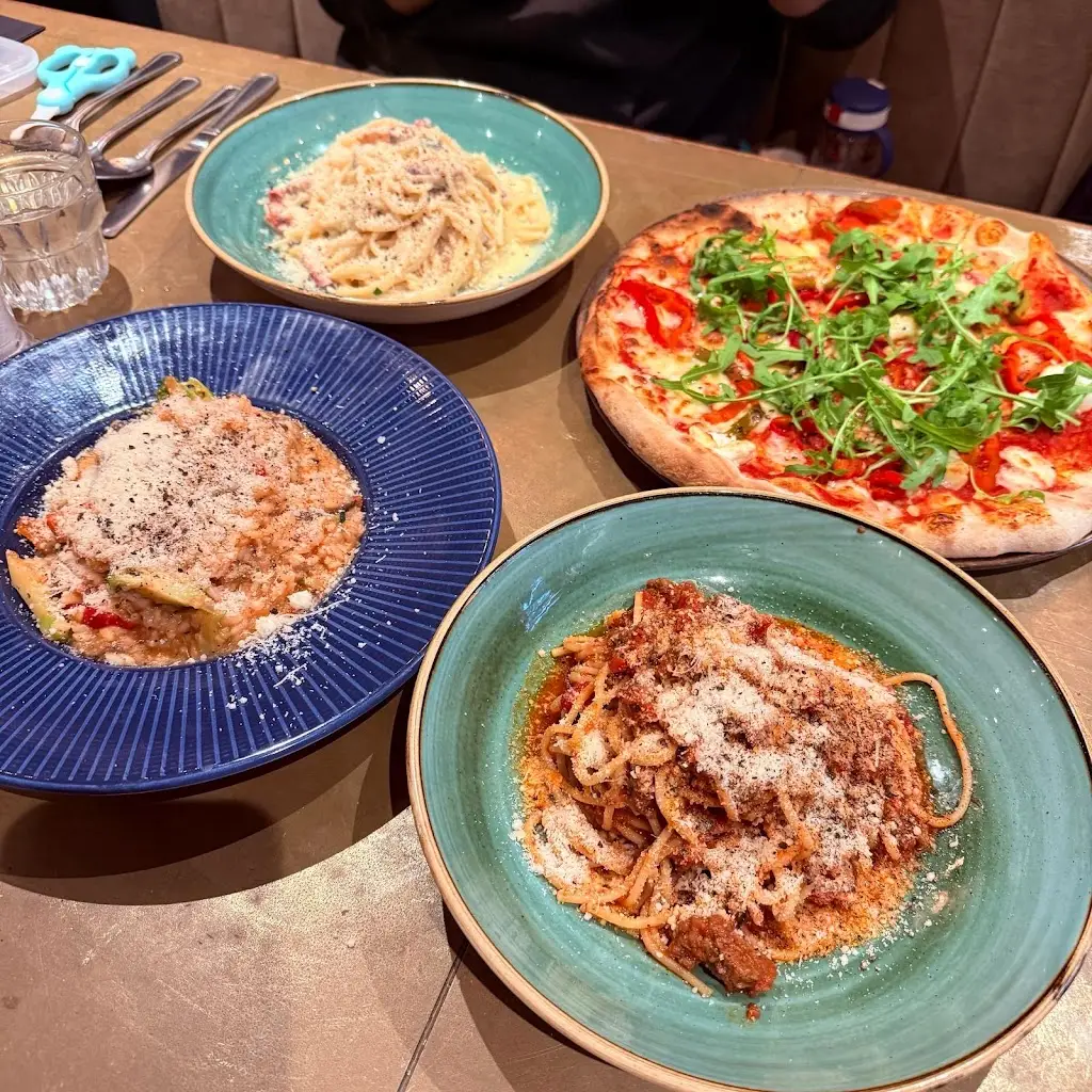 Kit WONG_Per Tutti_St Albans_reseña