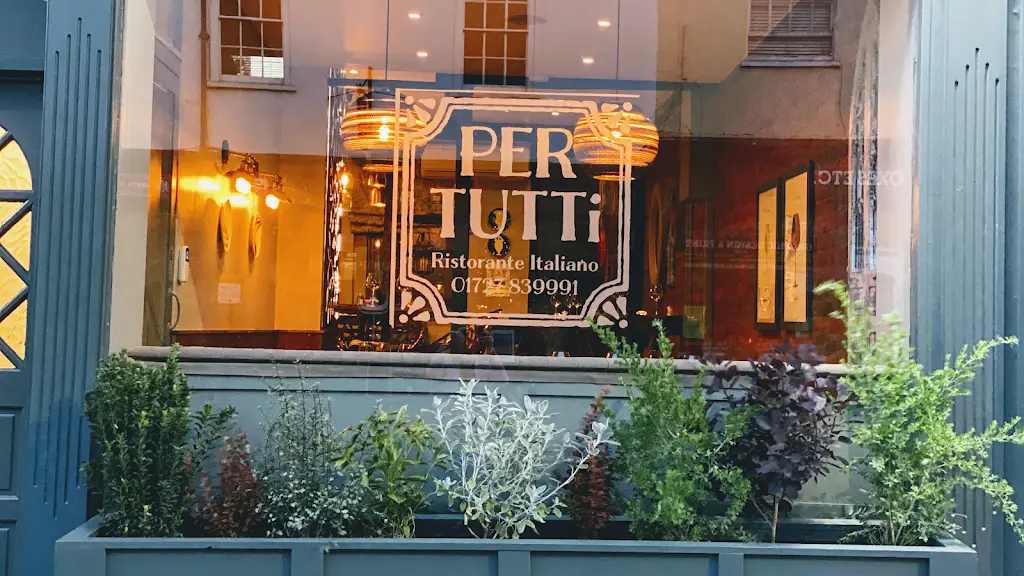 Per Tutti_St Albans_slider_image_1