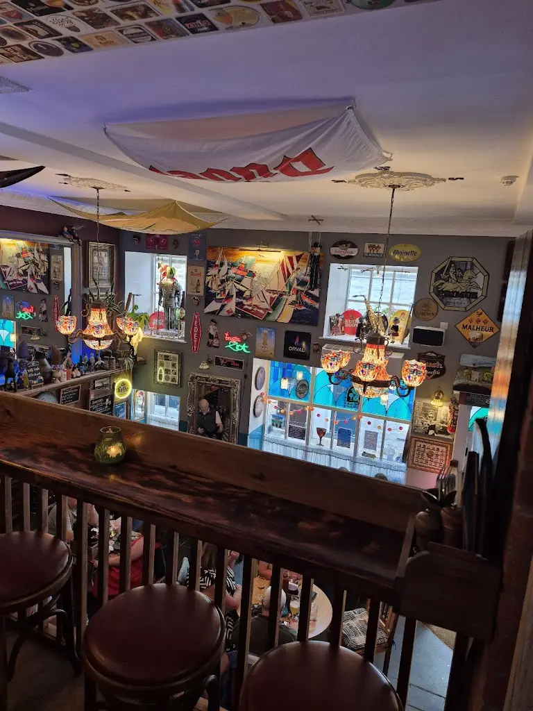 Laura_Bier Huis Grand Café_St Ives_review