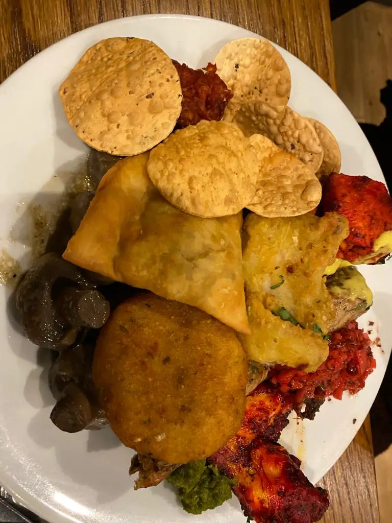 Anisur Miah_Aneesa's Buffet Restaurant_South Tyneside_reseña
