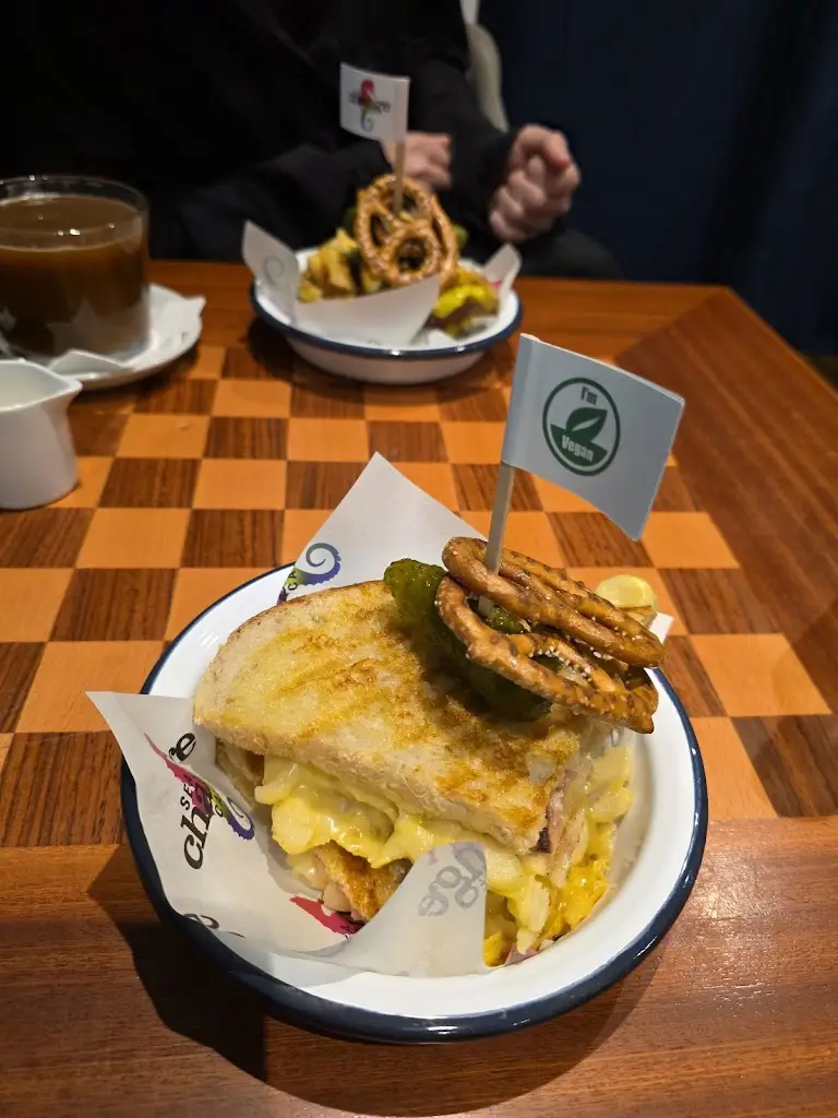 Sophia “Soph” May_Sea Change Cafe & Arts Venue, South Shields_South Tyneside_review