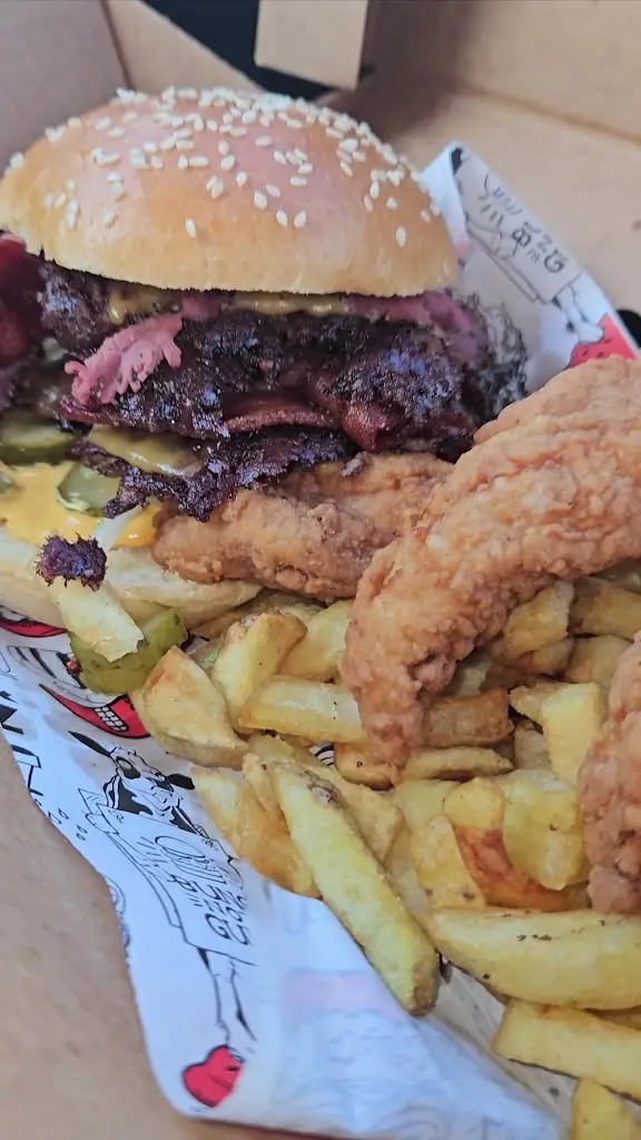 Friez & Burgz | South Shields_South Tyneside_slider_image_2