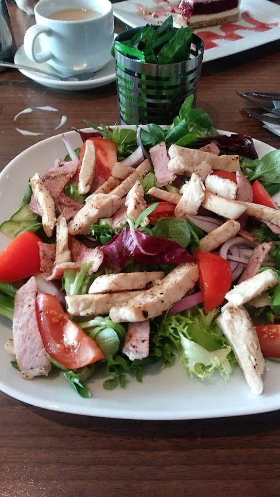 sarah louise_Mio’s_South Tyneside_review