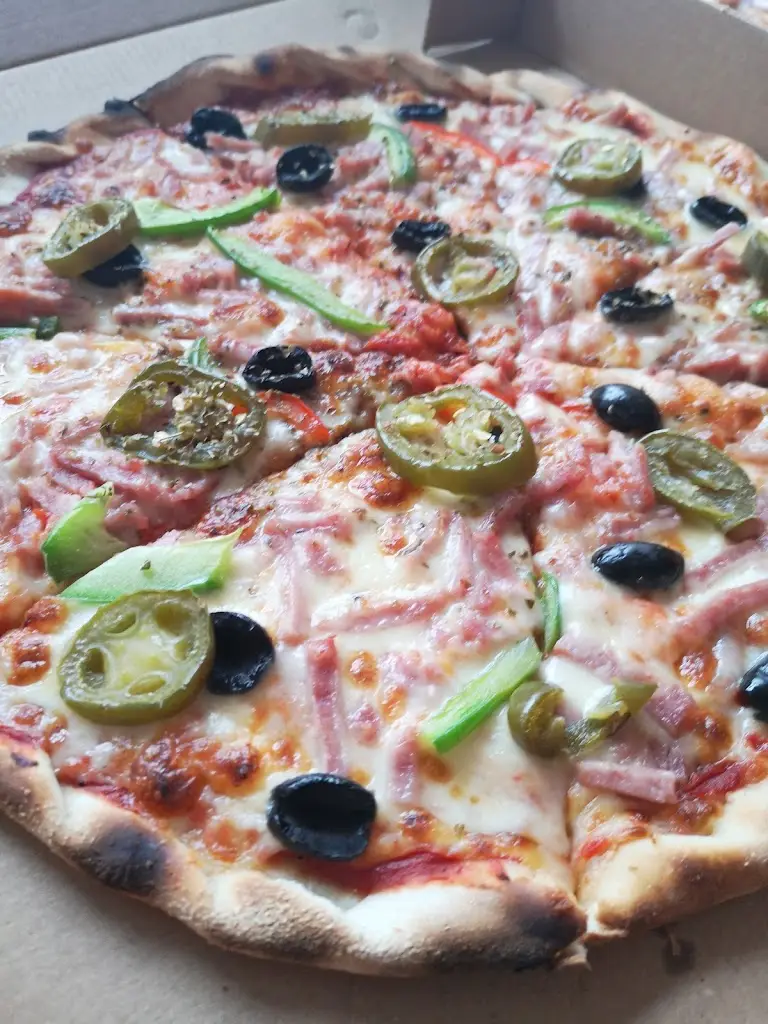 Kutyfalvi Ruben_The Square_St Just_review