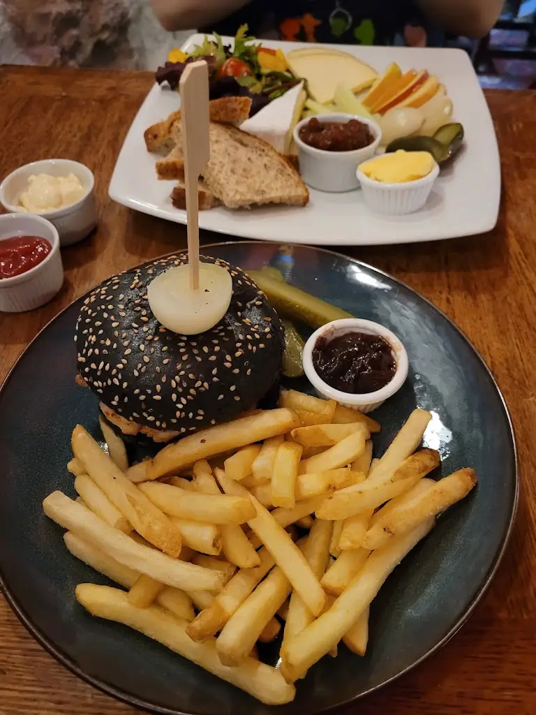 Kings Arms restaurant in St Just