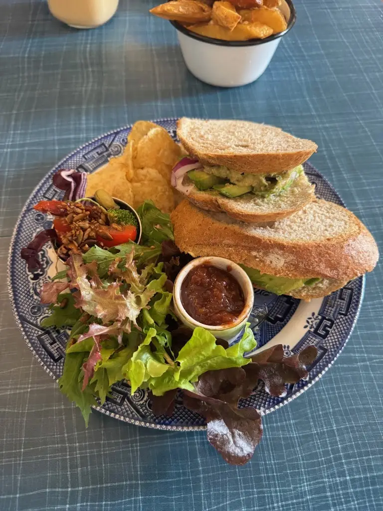 Hardi Goradia_Cafe Dog & Rabbit_St Just_review