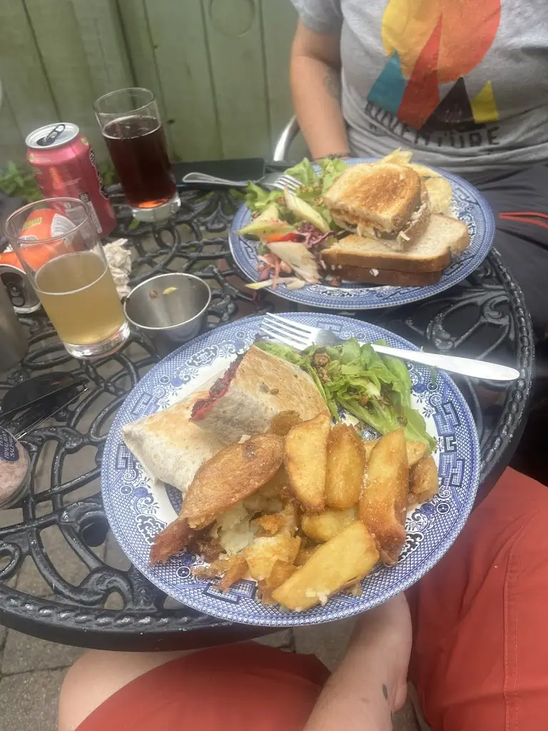 Kate Harvey_Cafe Dog & Rabbit_St Just_review