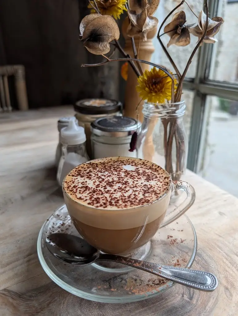 Cafe Dog & Rabbit_St Just_slider_image_2