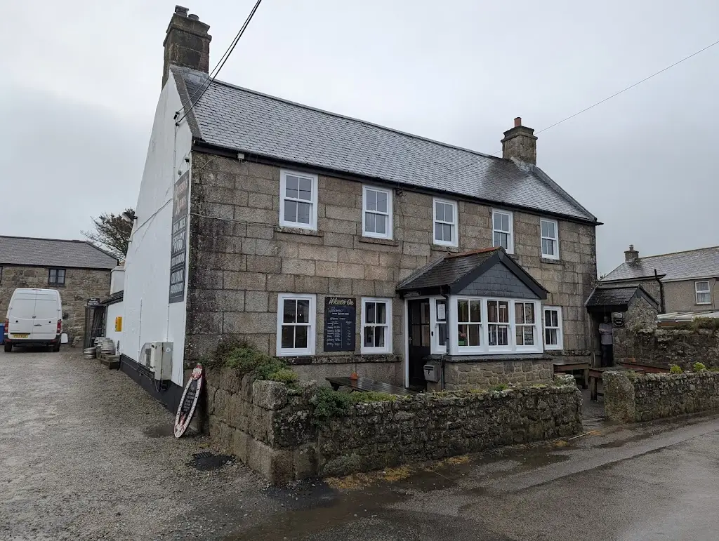 The Queen's Arms_St Just_slider_image_3