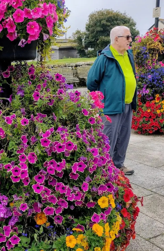 Red Star_St Just_slider_image_3