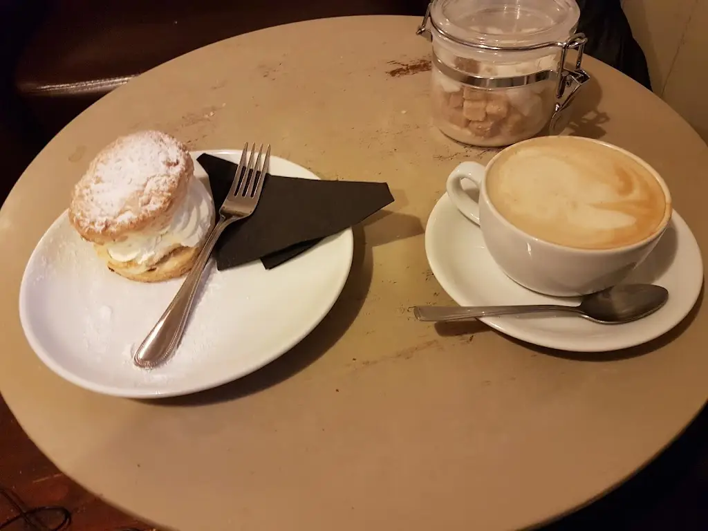 Deli-E11even_Spilsby_slider_image_2