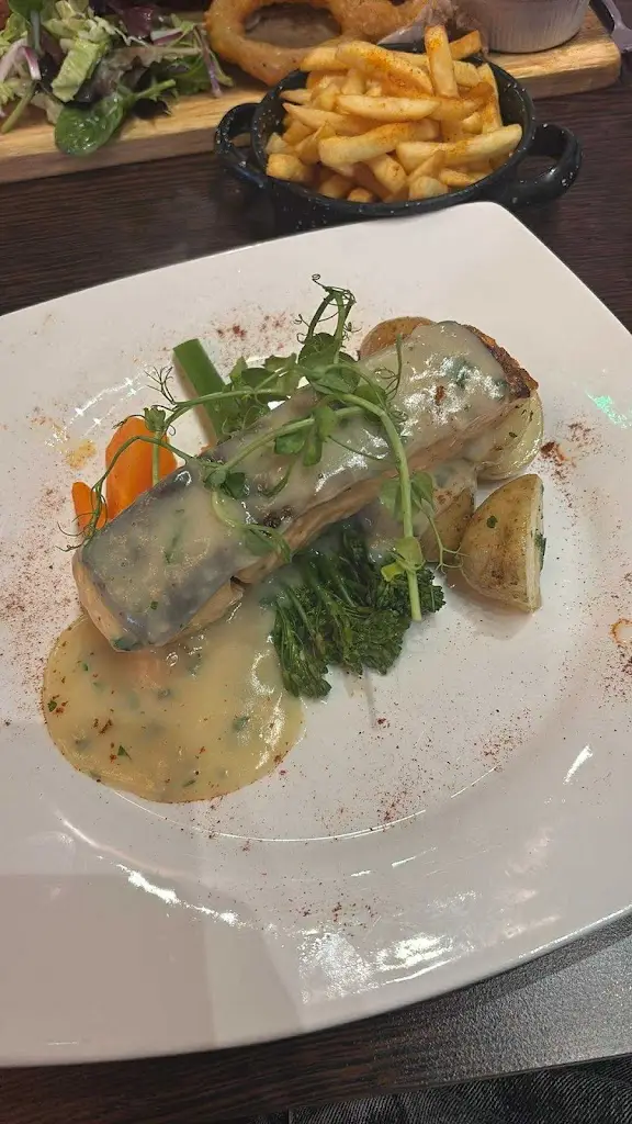 Jade Finch_Brickhouse Tavern_St. Helens_review