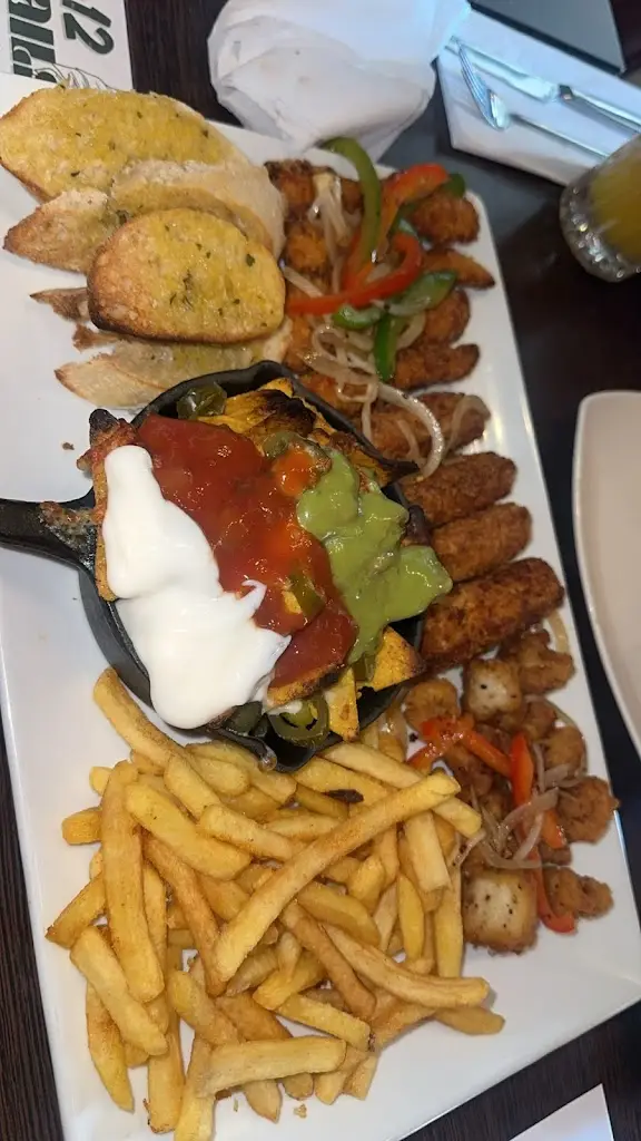 Fallon Maddocks_Brickhouse Tavern_St. Helens_review