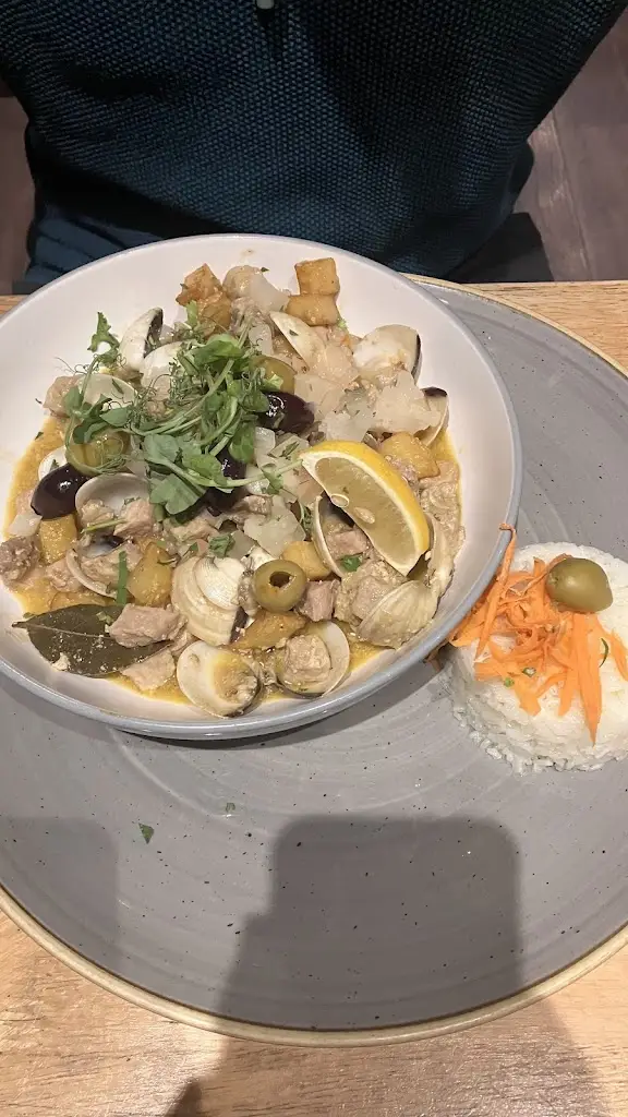 Zara M_Algarve's Grill_Southsea_review