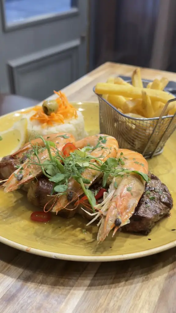 H.S. Fernandes_Algarve's Grill_Southsea_review