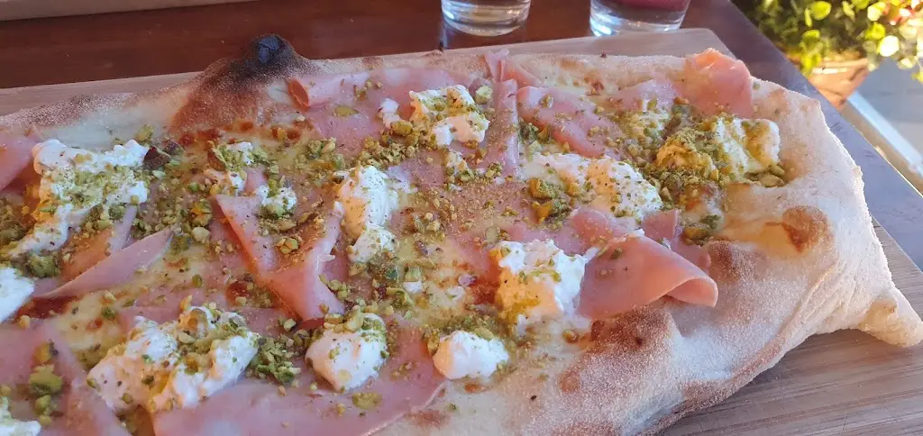 Kath_Pinsarkè_Southsea_review