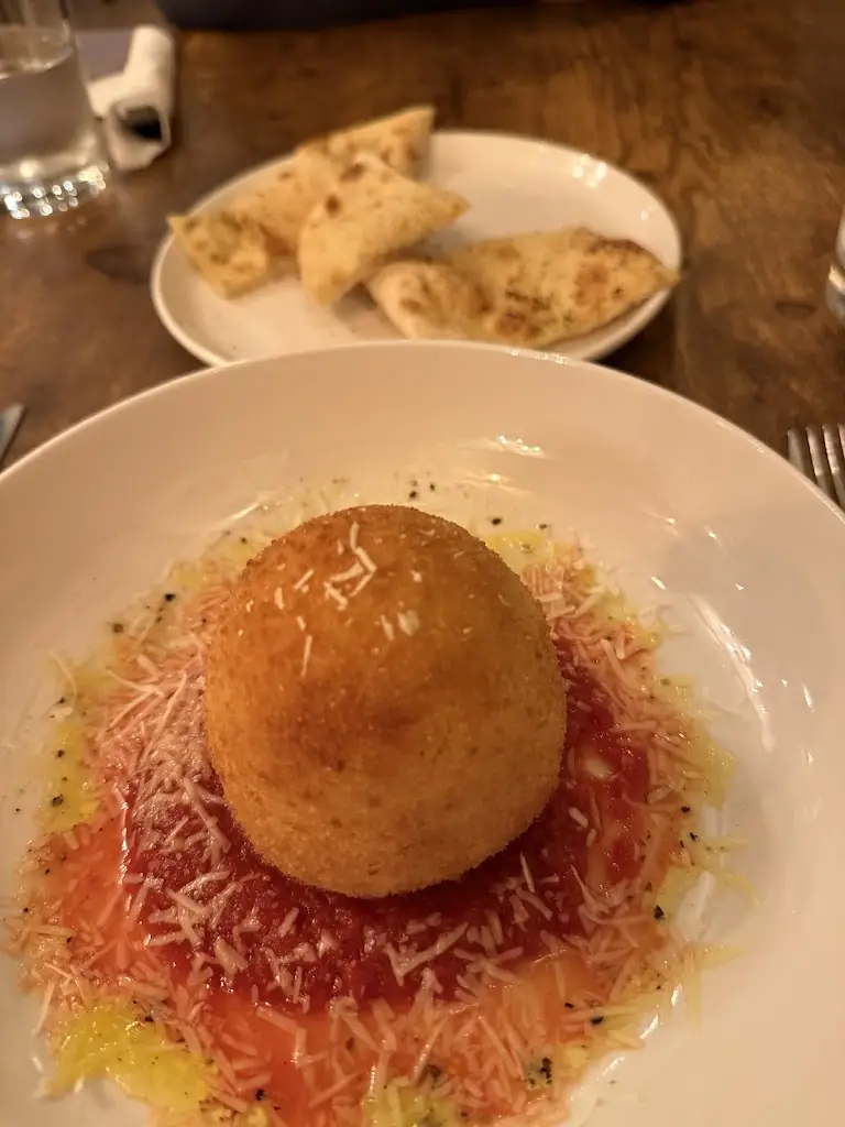 James Smudge_Pinsarkè_Southsea_review