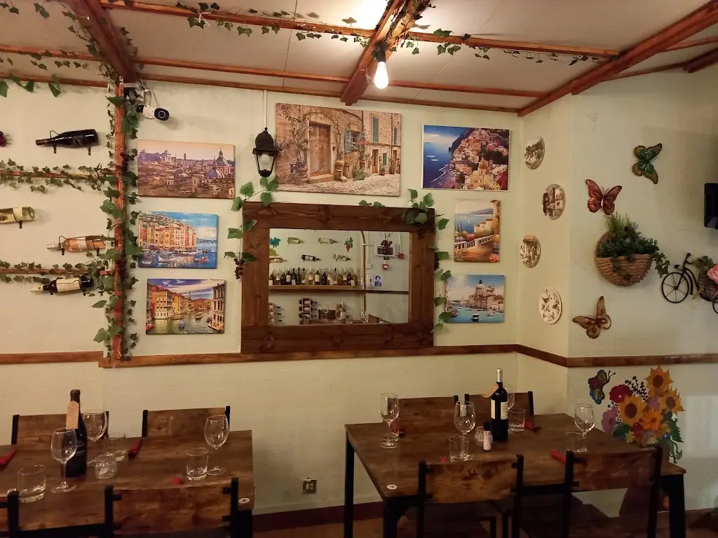 Pinsarkè restaurant in Southsea