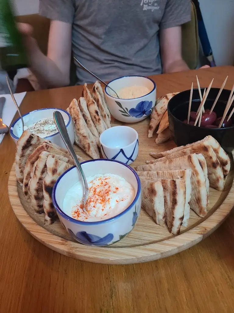 Elspeth_Avli of Battersea_Battersea_review