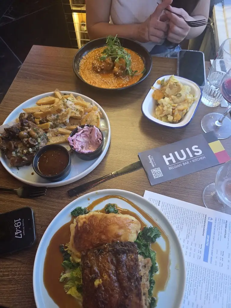 Sue Hill_Huis Belgian Bar & Kitchen_Southsea_review