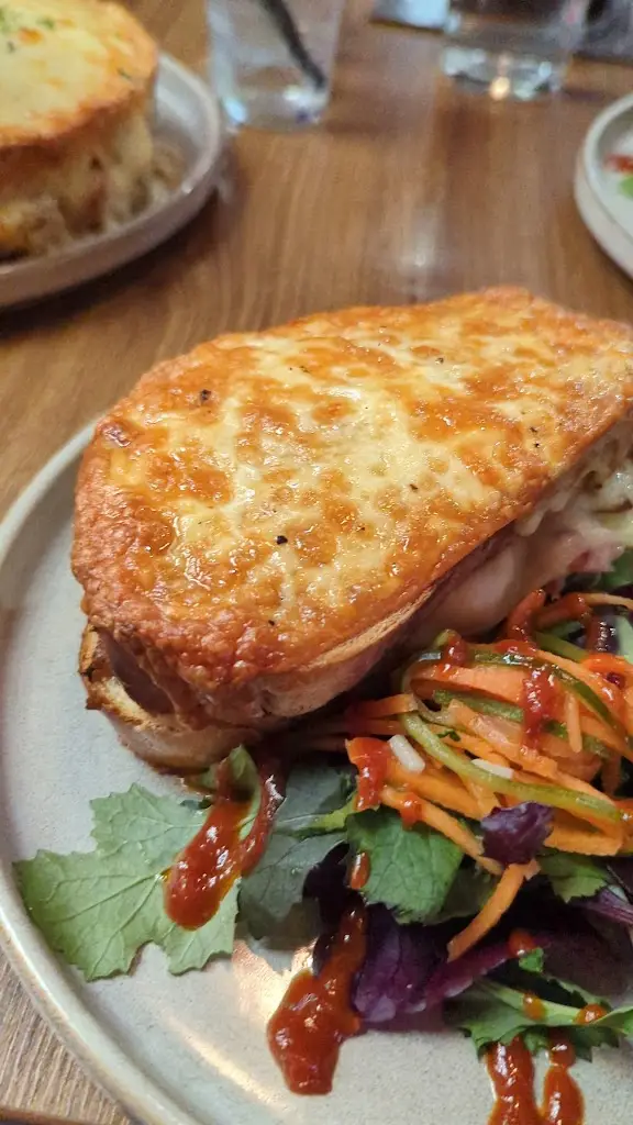 Huis Belgian Bar & Kitchen_Southsea_slider_image_2