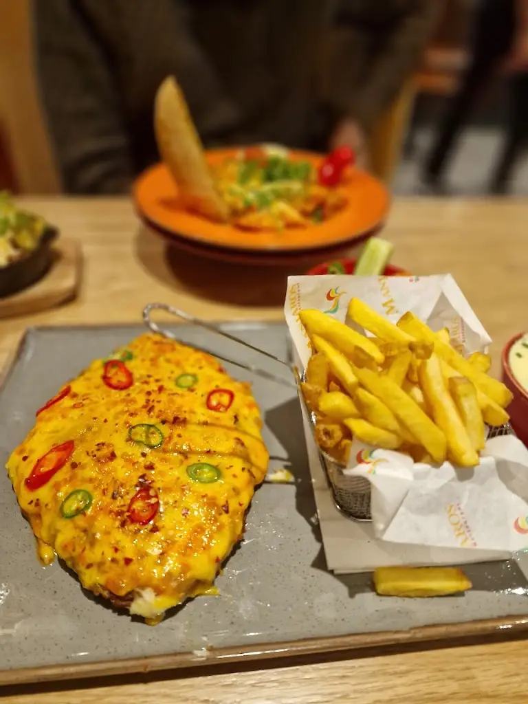 Menu_Manjaros - Restaurant in Southall_Southall_imagen_9