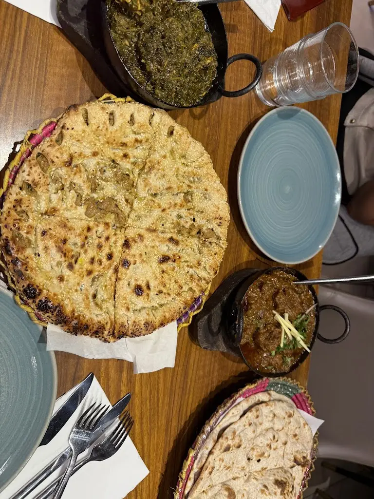 razia khan_Gifto’s_Southall_review