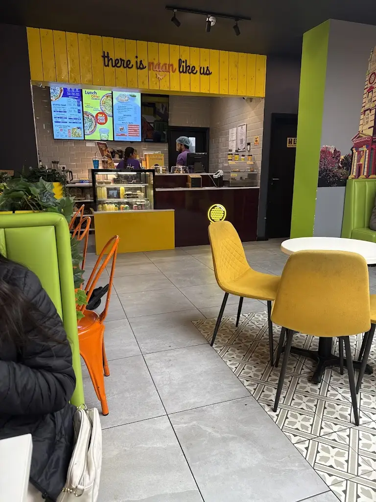 Naan Staap_Southall_slider_image_3