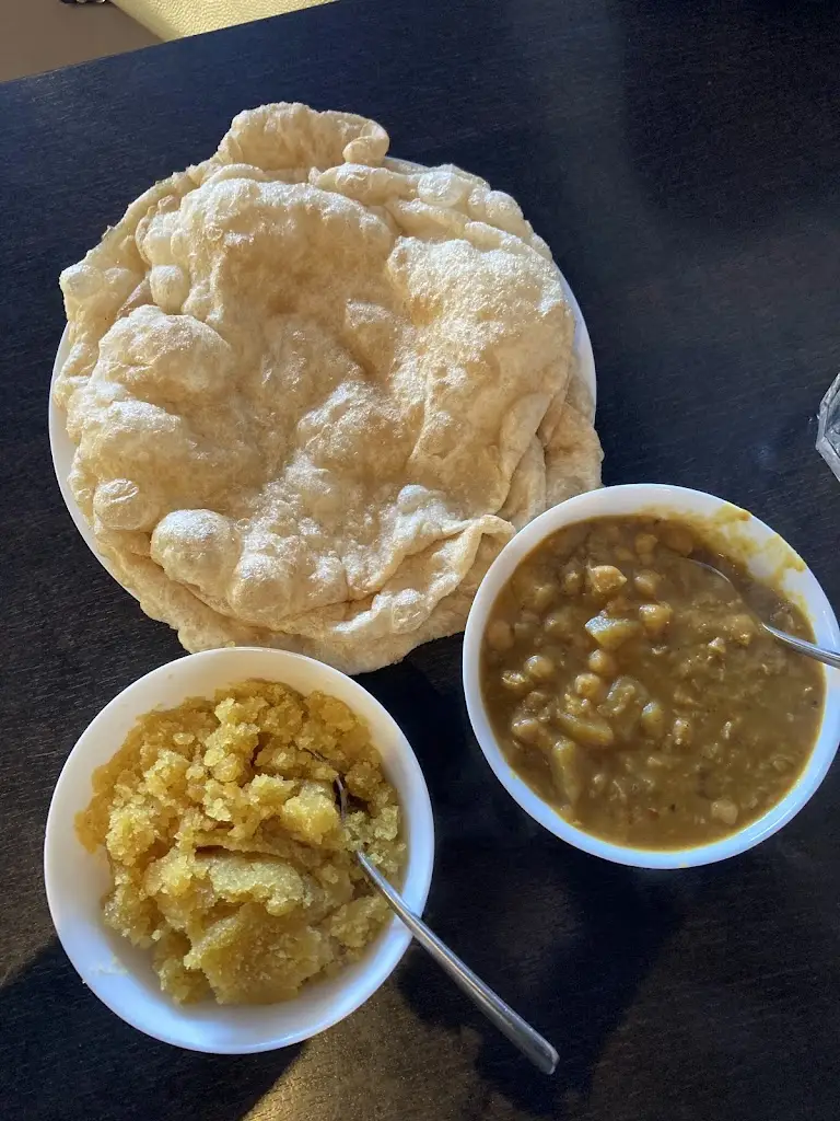 Hassan Khan_Dawat Restaurant_Southall_review