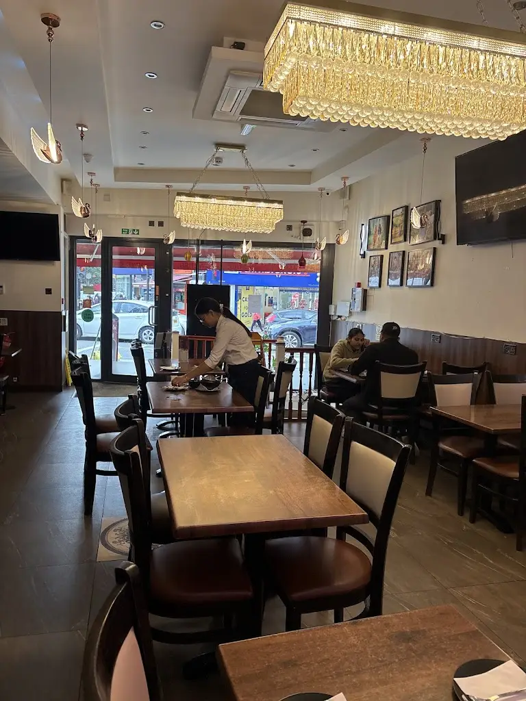 Aahar Indian Vegetarian Restaurant_Southall_slider_image_3