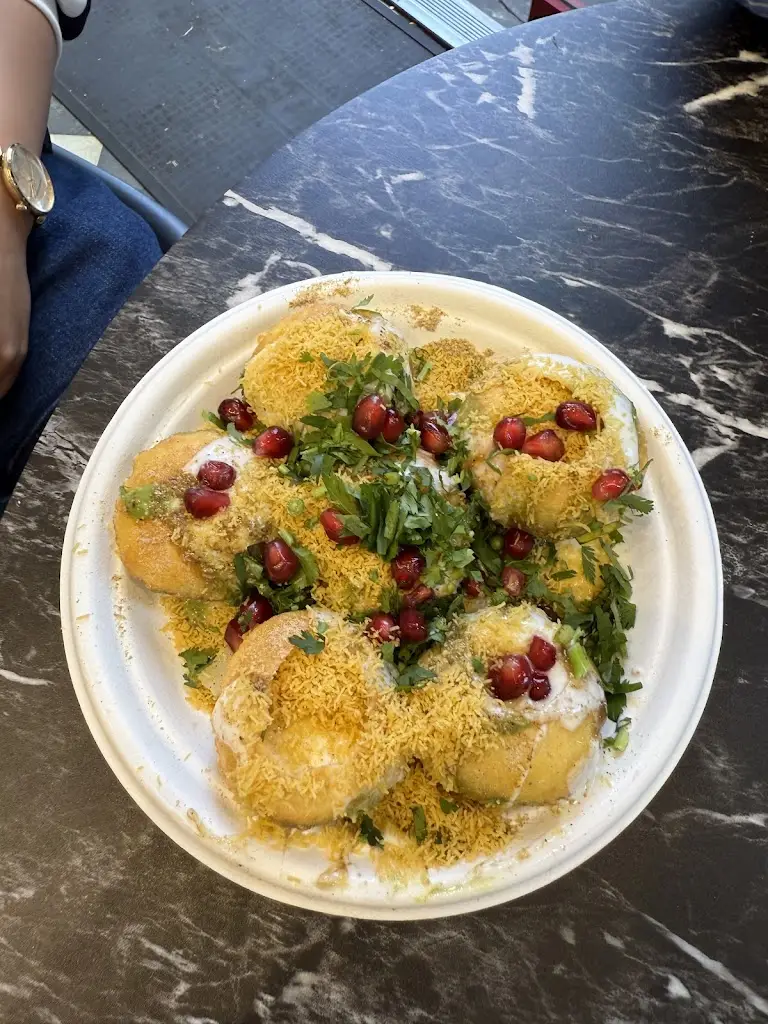 Ishan Akshat_Chaskaa Chaat Bhandaar_Southall_review