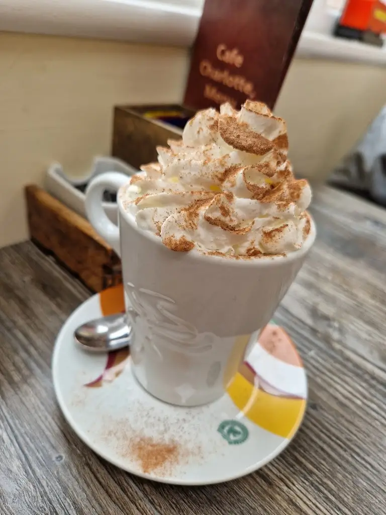 Alex Morgan_Café Charlotte_Stalham_review