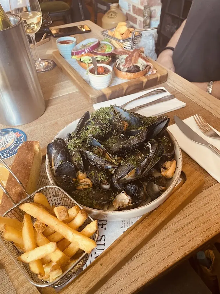 Menu_Golden Lion_Southwick_image_6