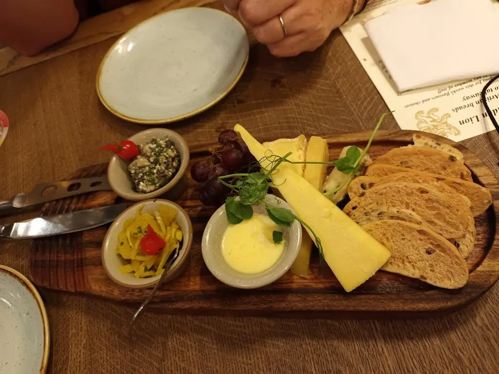 Menu_Golden Lion_Southwick_image_9