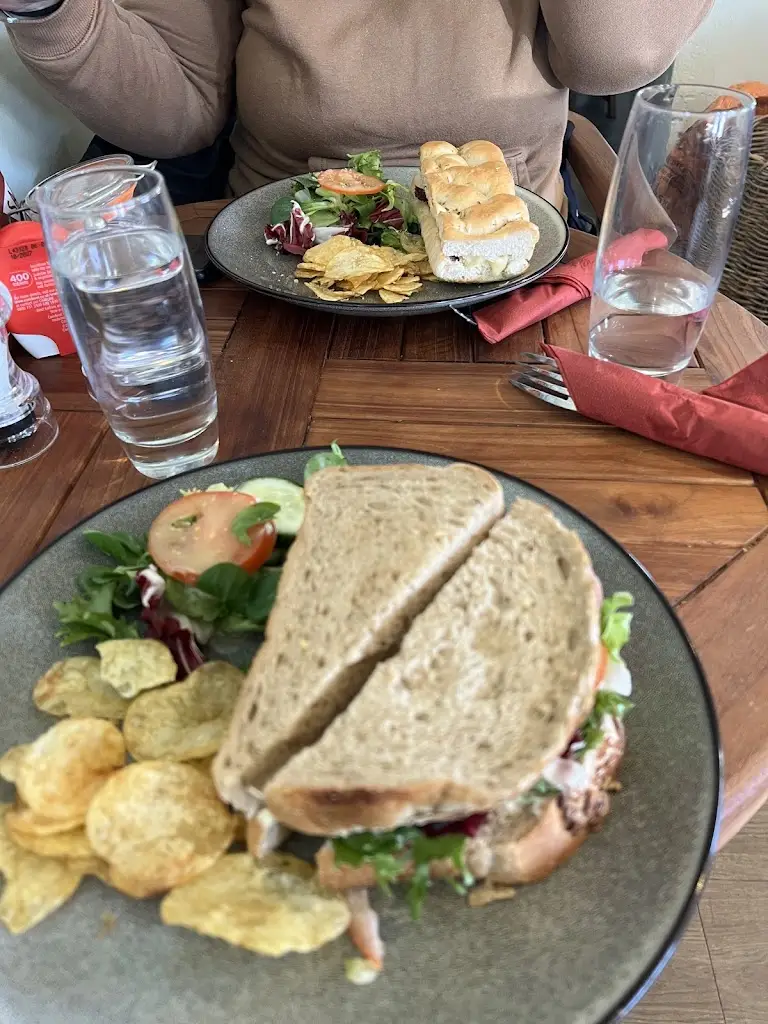 Libbie Osborne_Spire Hill Cafe_Stalbridge_review