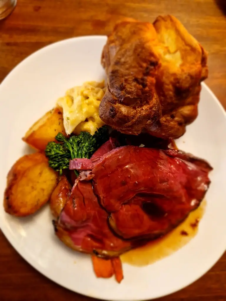 Carl Mendes_The Black Horse_Standlake_recensione