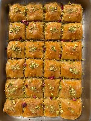 Menu_Alissar's Kitchen_Standlake_image_5