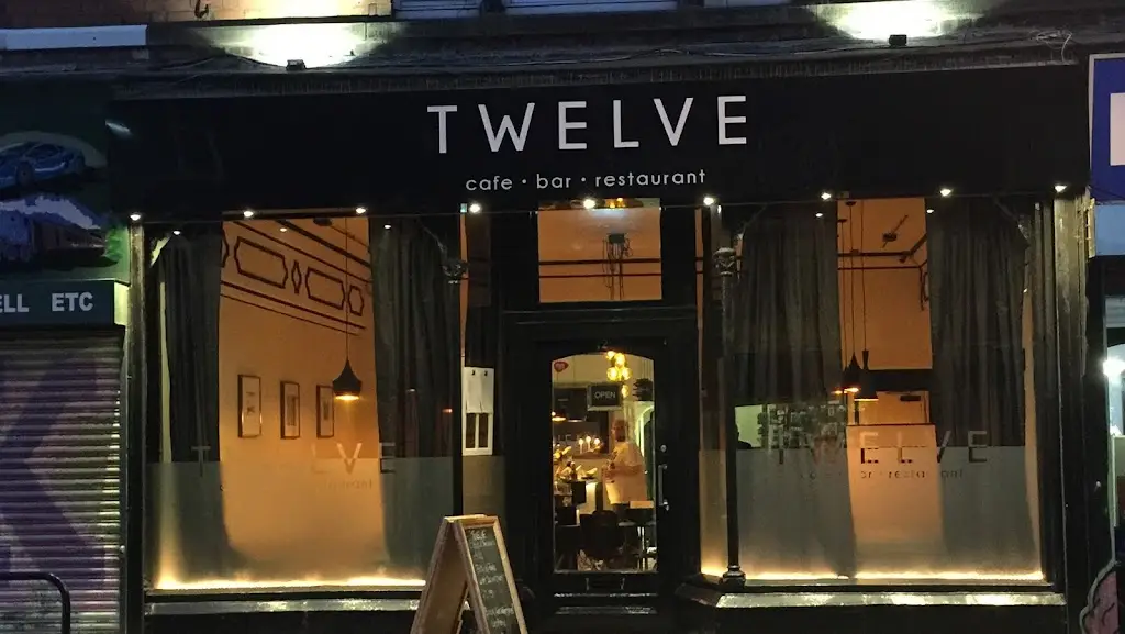 TWELVE FUSION KITCHEN SOUTHPORT_Southport_slider_image_1