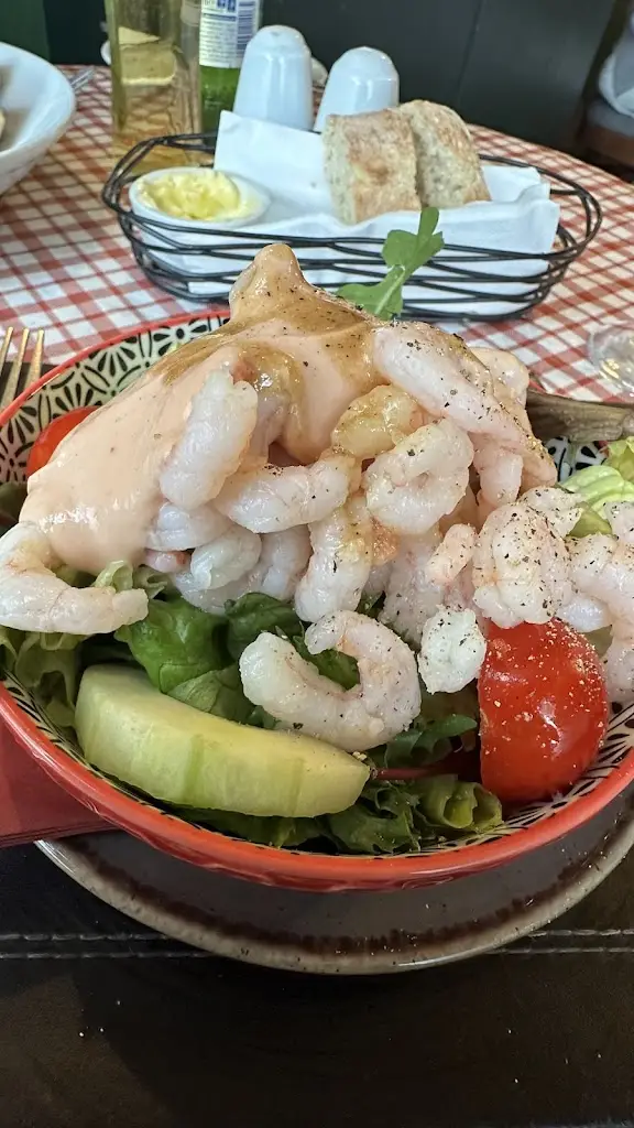 Wai Ching Leung_Chez Moi_Southport_review