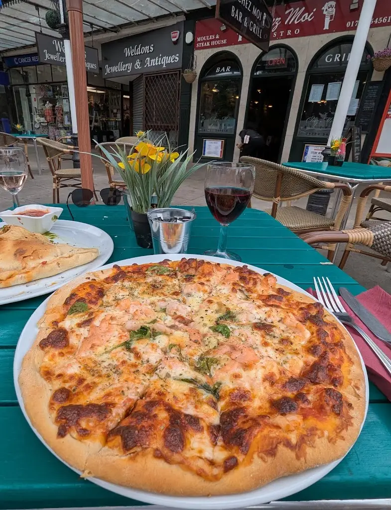 Grzegorz Kułak_Chez Moi_Southport_review