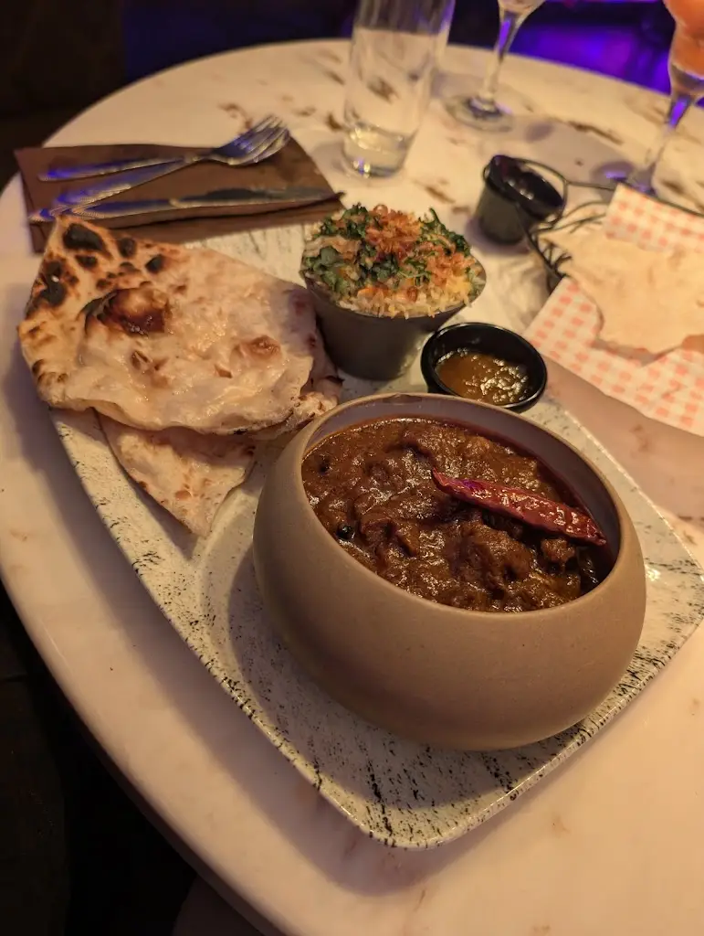 Dan Gilbert_JT AKSHAYA_Southport_review