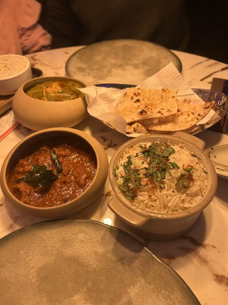 PHILIP BEACH (Phil Beach)_JT AKSHAYA_Southport_review