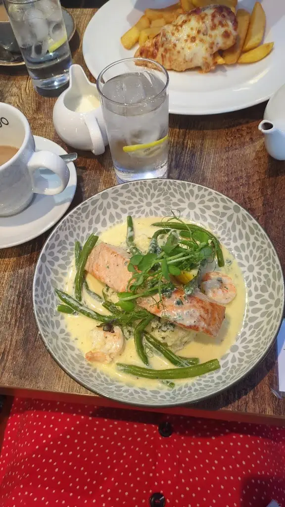 Elise Watkins_Little gourmet_Southport_review