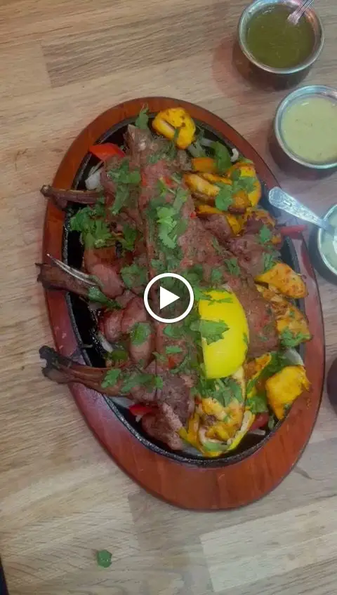 Nomad_Staines_slider_image_2