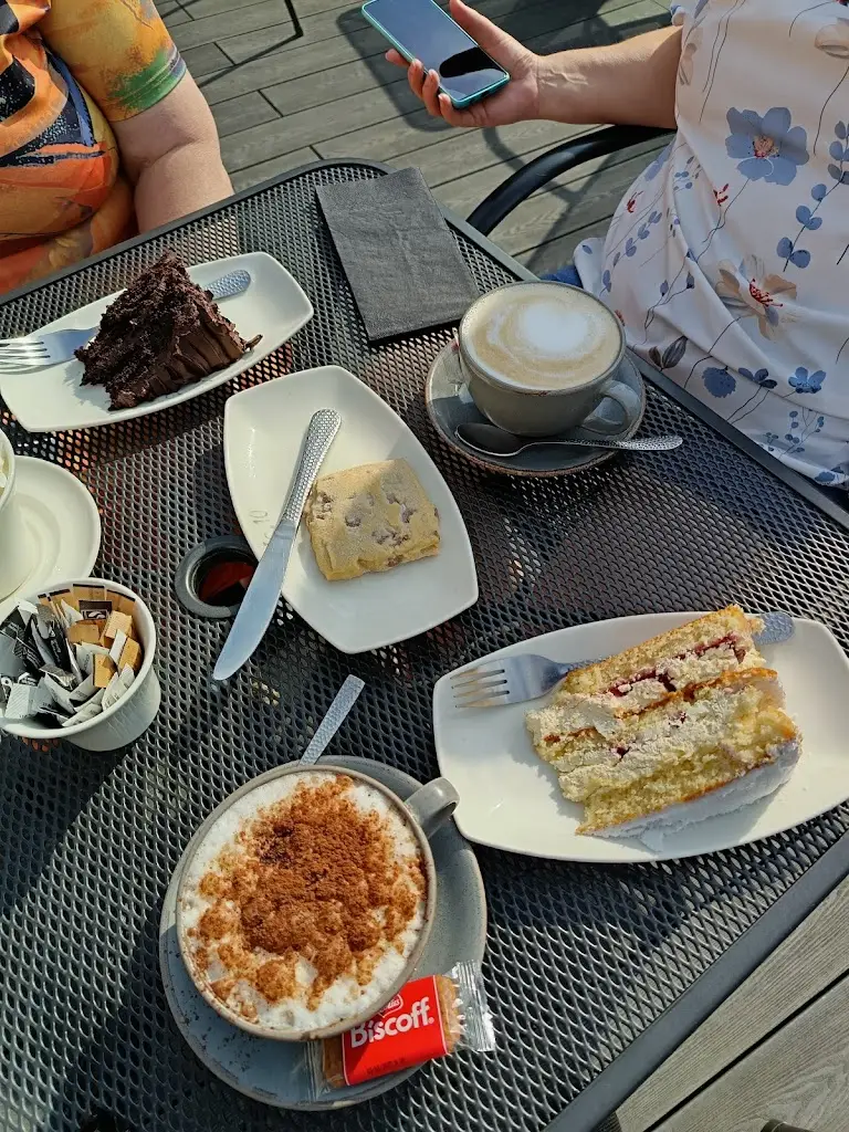 David Coull_No. 10 Cafe Bar & Bistro_Stamford Bridge_review