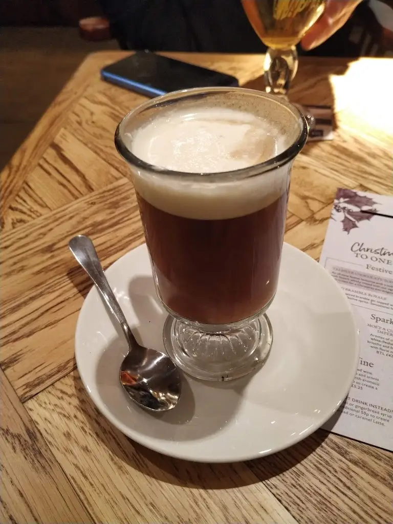 Menu_The Three Cups_Stamford Bridge_image_5