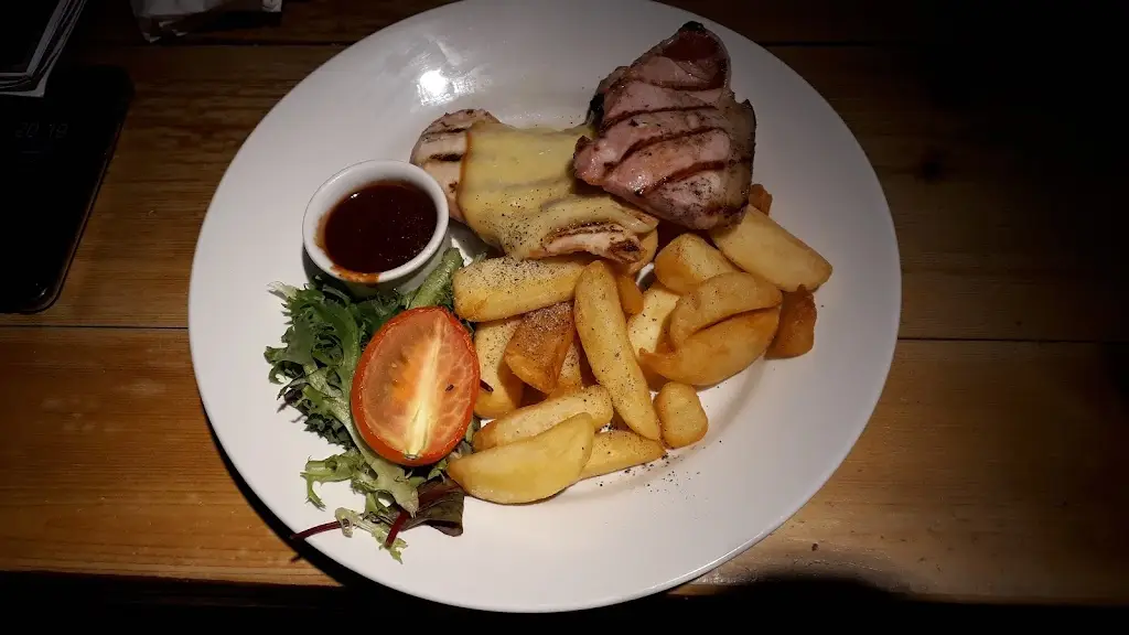 Menu_The Three Cups_Stamford Bridge_image_6